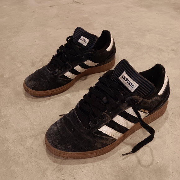 Adidas Busenitz - Picture 1 of 4